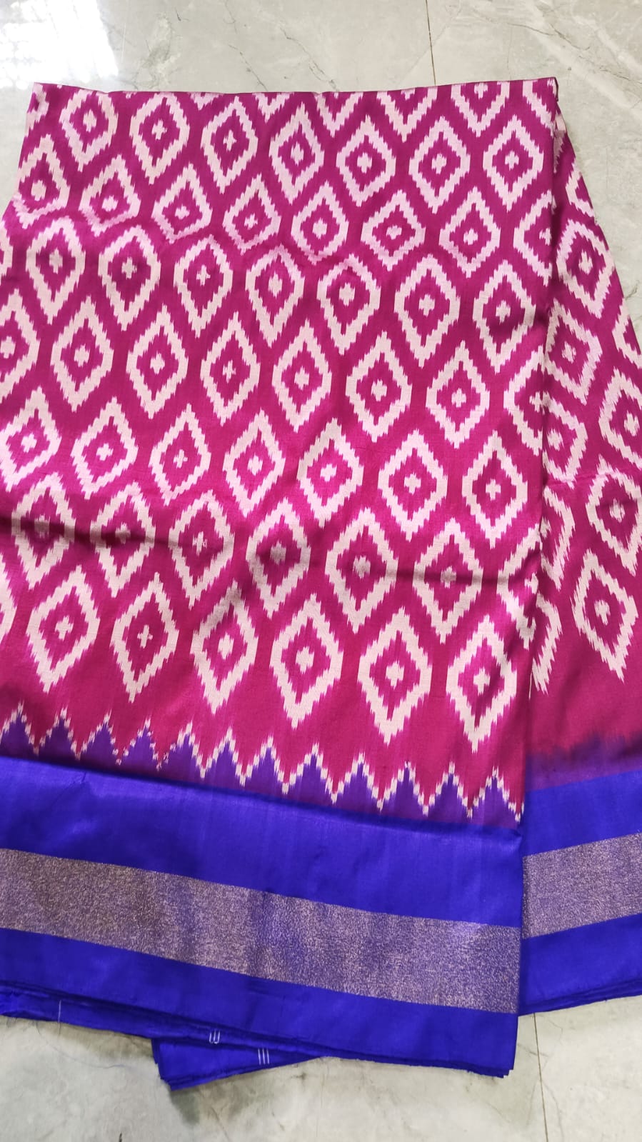 Handcrafted Pure Pochampally Ikat Silk Saree with Blouse Piece
