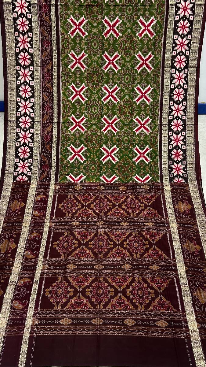 Maroon and black combination body and border totally work pasapali with blouse