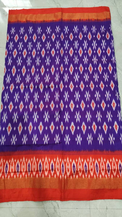 Handcrafted Pure Pochampally Ikat Silk Saree with Blouse Piece