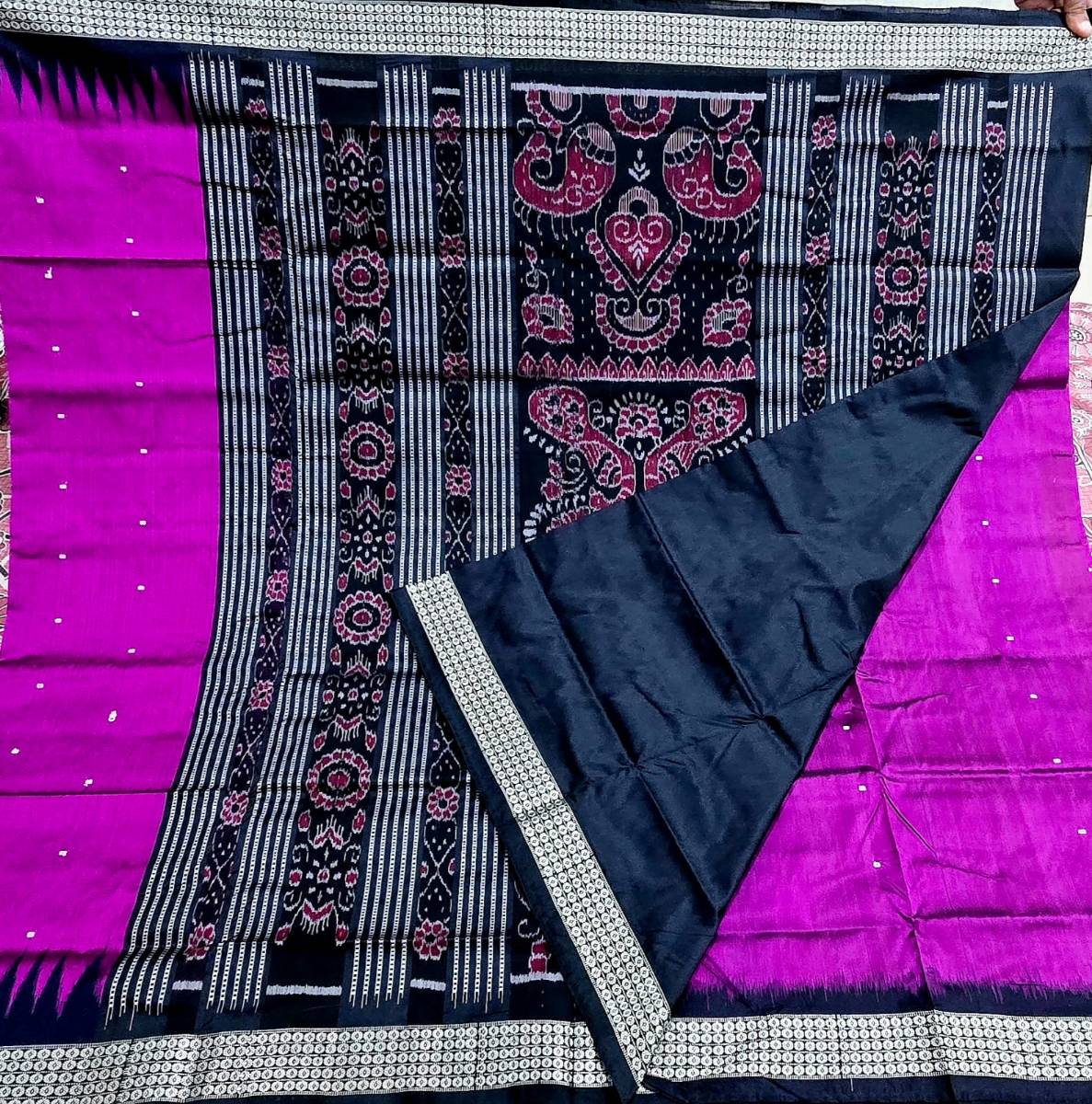 Hend weaven Minibuti silk saree
