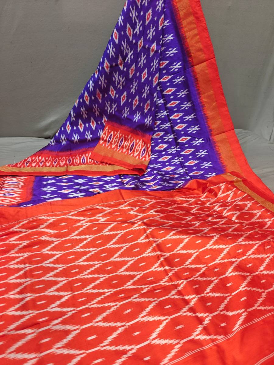Handcrafted Pure Pochampally Ikat Silk Saree with Blouse Piece