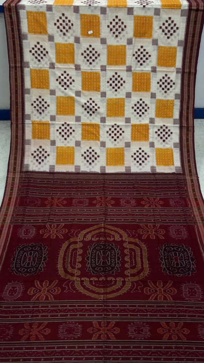 White clr new pasapali body with blouse desing sambalpuri saree