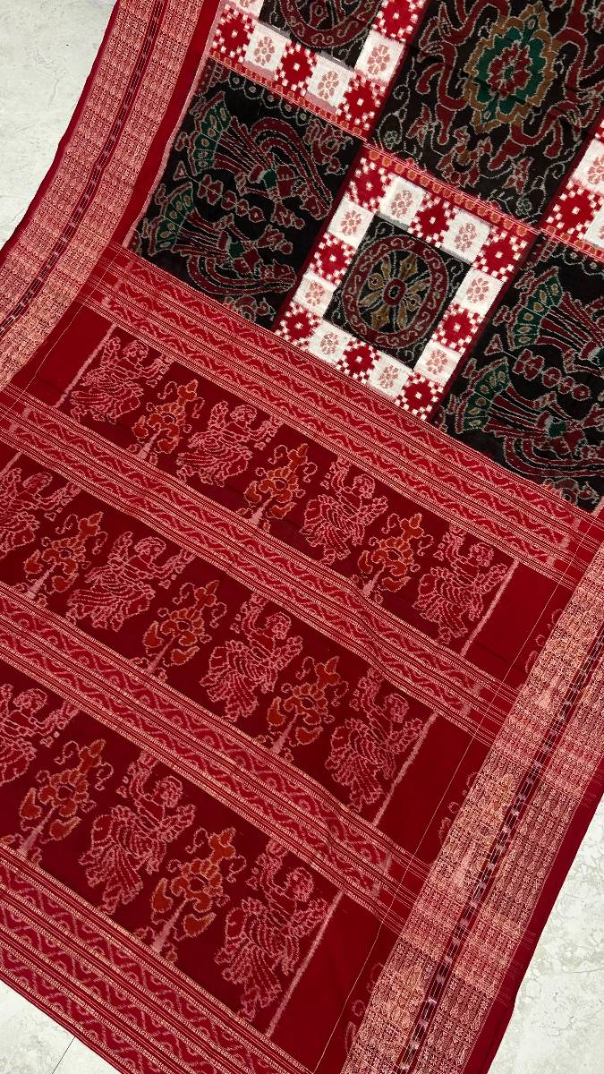 Box desing black and red combinations Sambalpuri pasapali desing