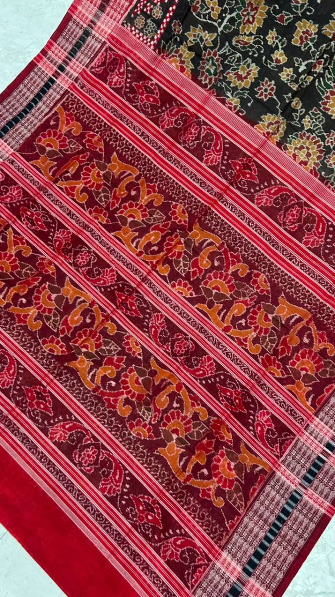 Flower desing + pasapali dark Sambalpuri saree