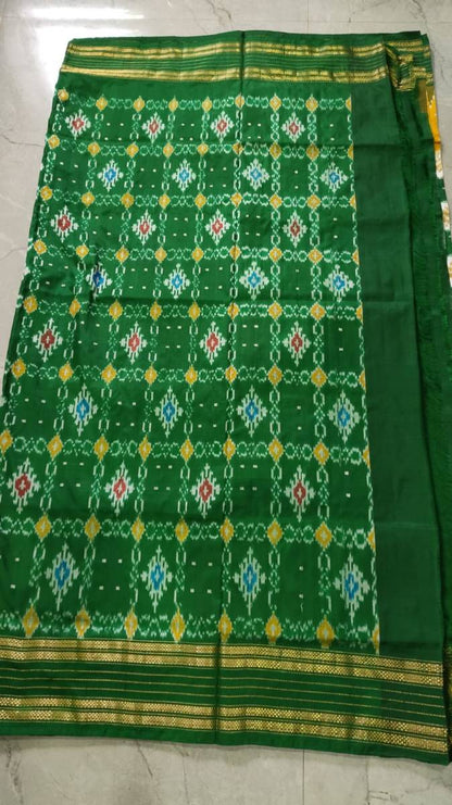 Handcrafted Pure Pochampally Ikat Silk Saree with Blouse Piece