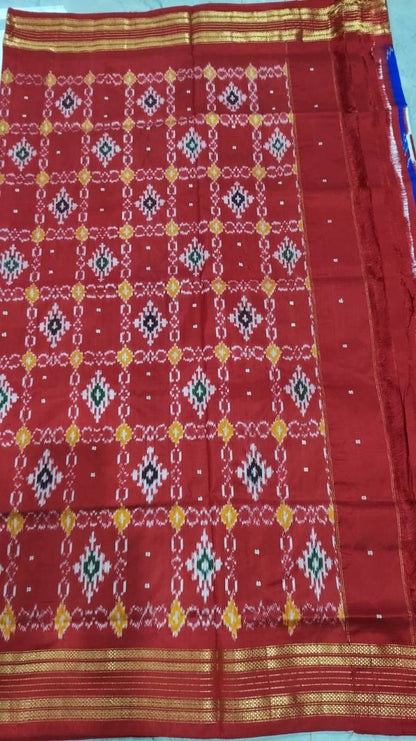 Handcrafted Pure Pochampally Ikat Silk Saree with Blouse Piece